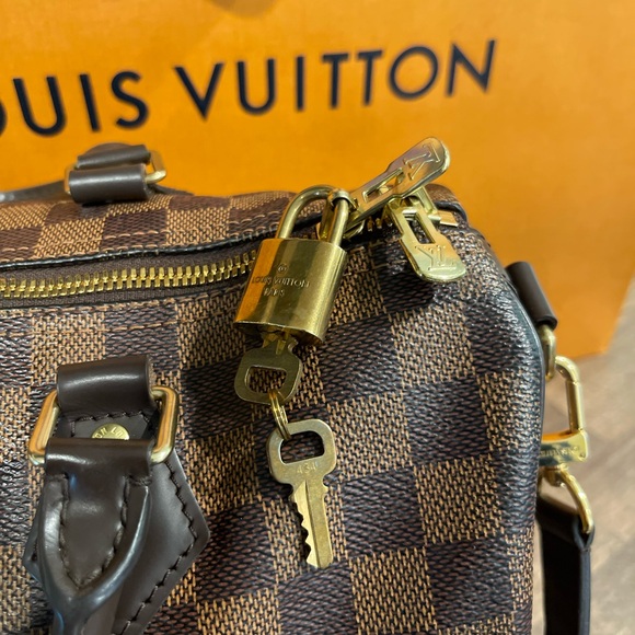 Authentic Louis Vuitton Speedy Bandoulière 30 Damier Ebene - Picture 2 of 13